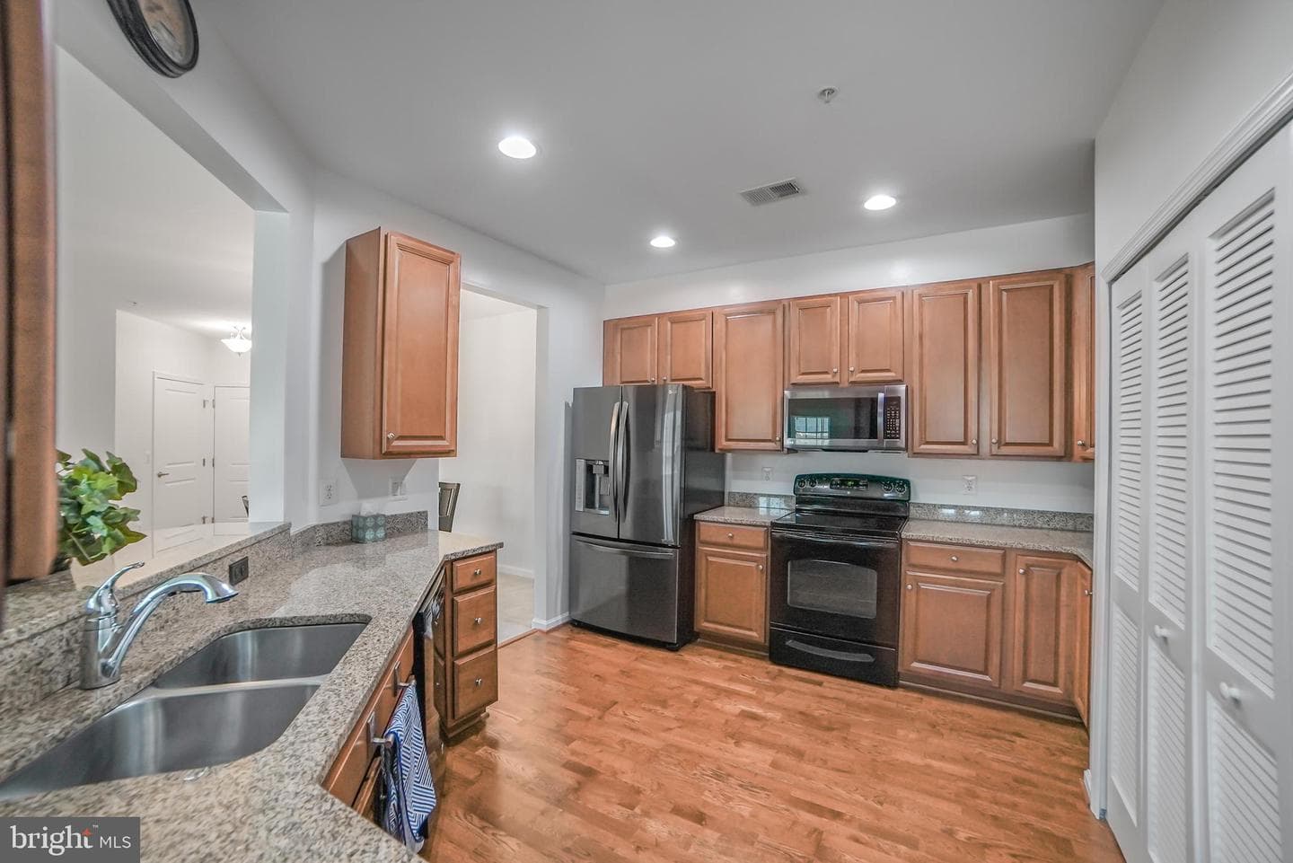 8490 Ice Crystal Drive #f photo 5