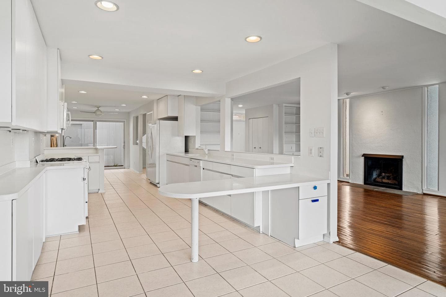 10313 Wilde Lake Terrace photo 12