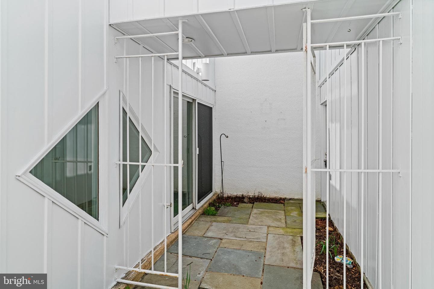 10313 Wilde Lake Terrace photo 5
