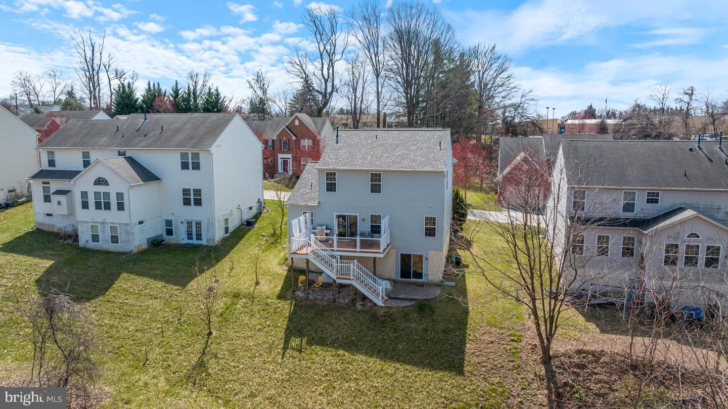 4514 Nightingale Court photo 8