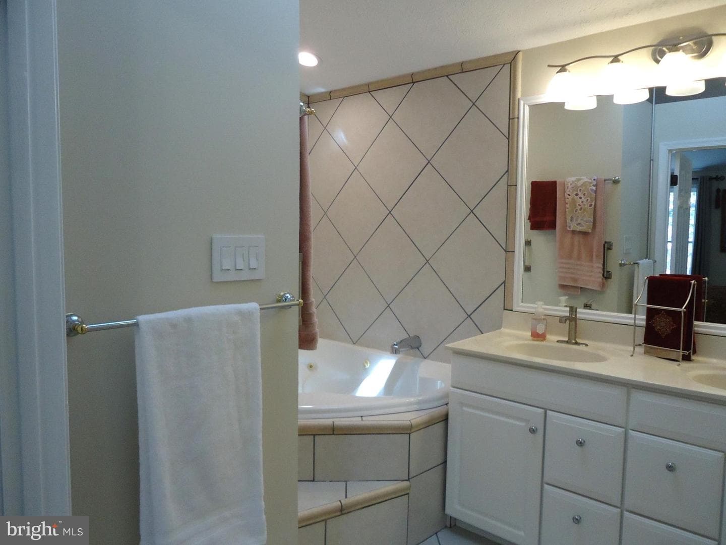 6413 Sewells Orchard Drive photo 38