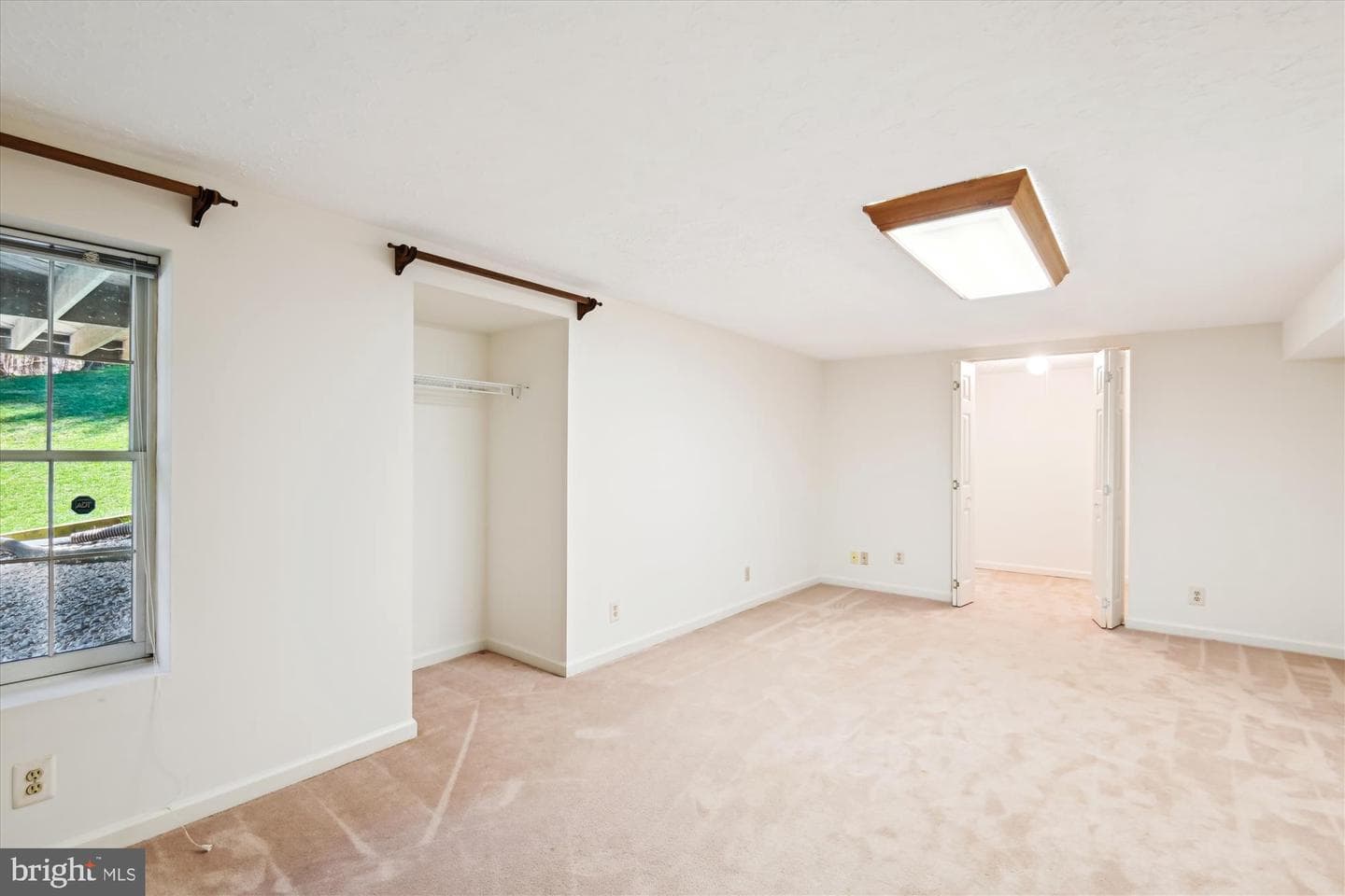 3823 Grosvenor Drive photo 28