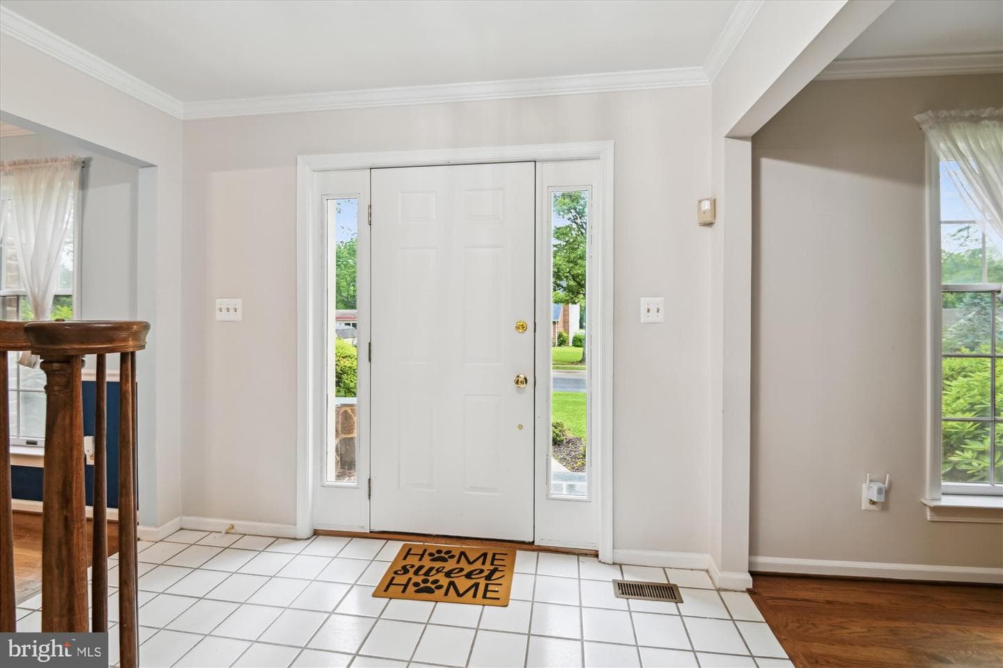 10120 Frost Way photo 8