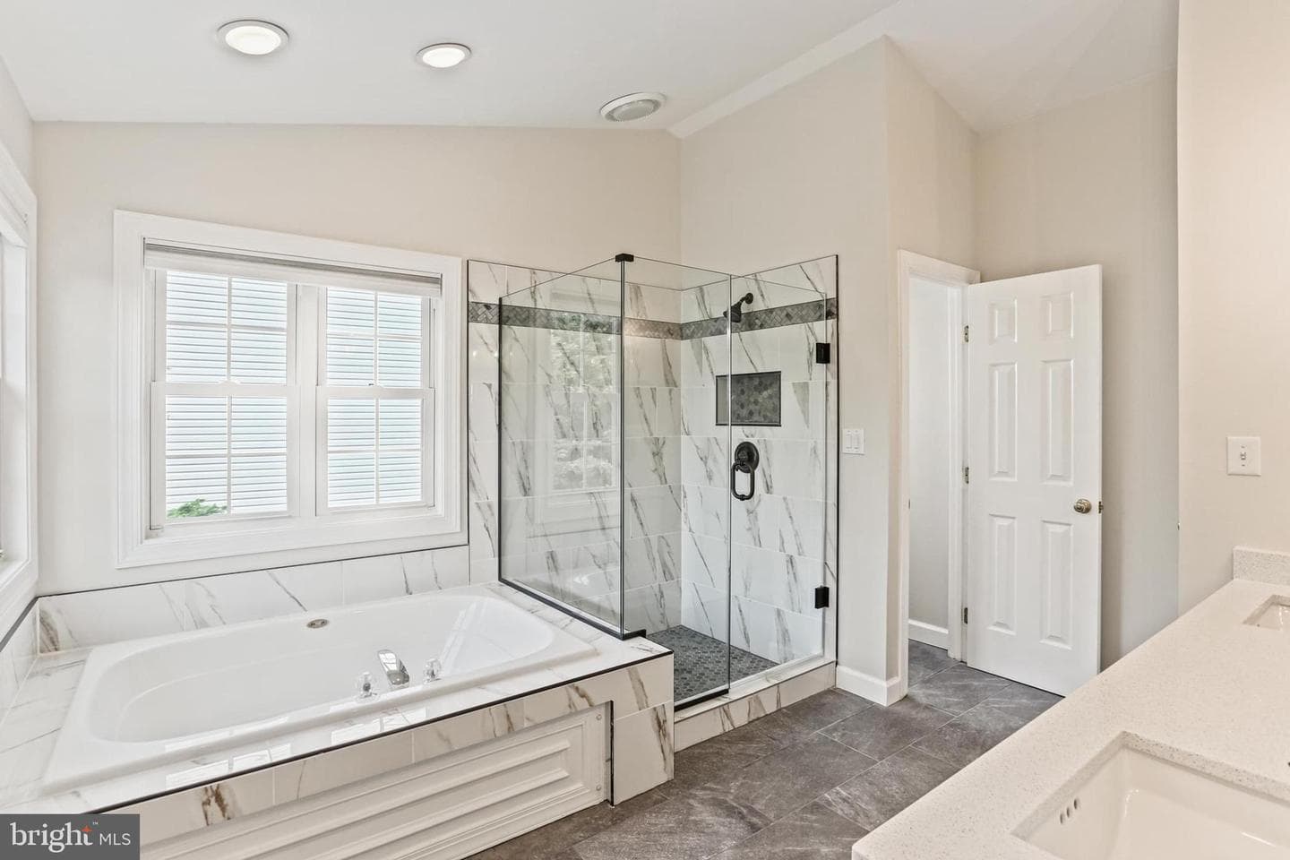 5334 Heatherland Court photo 38