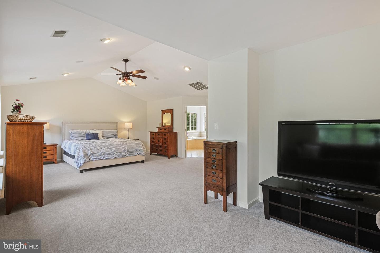 4857 Royal Coachman Drive photo 19
