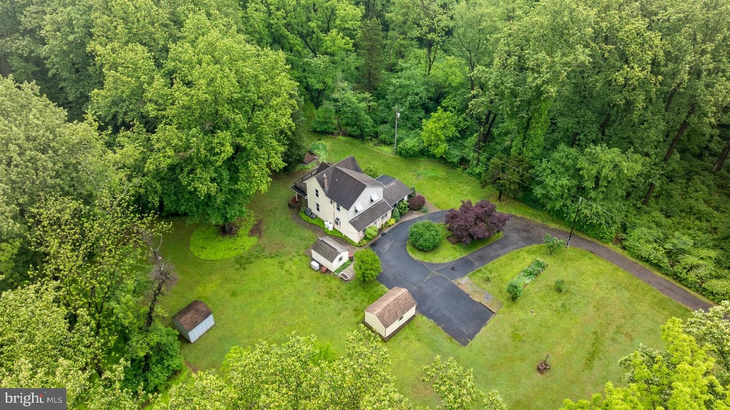 4889 Ilchester Road photo 8
