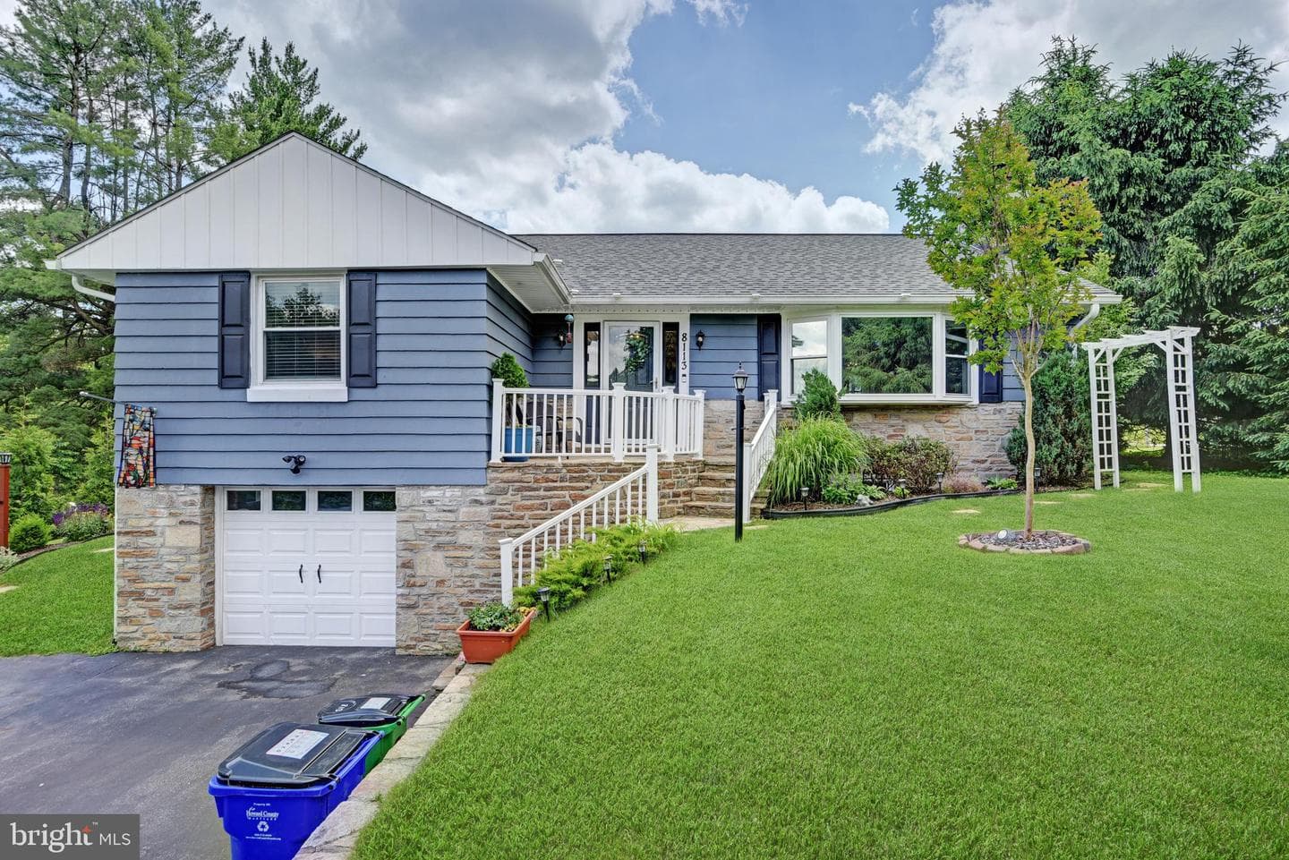 8113 Valley Lane photo 3