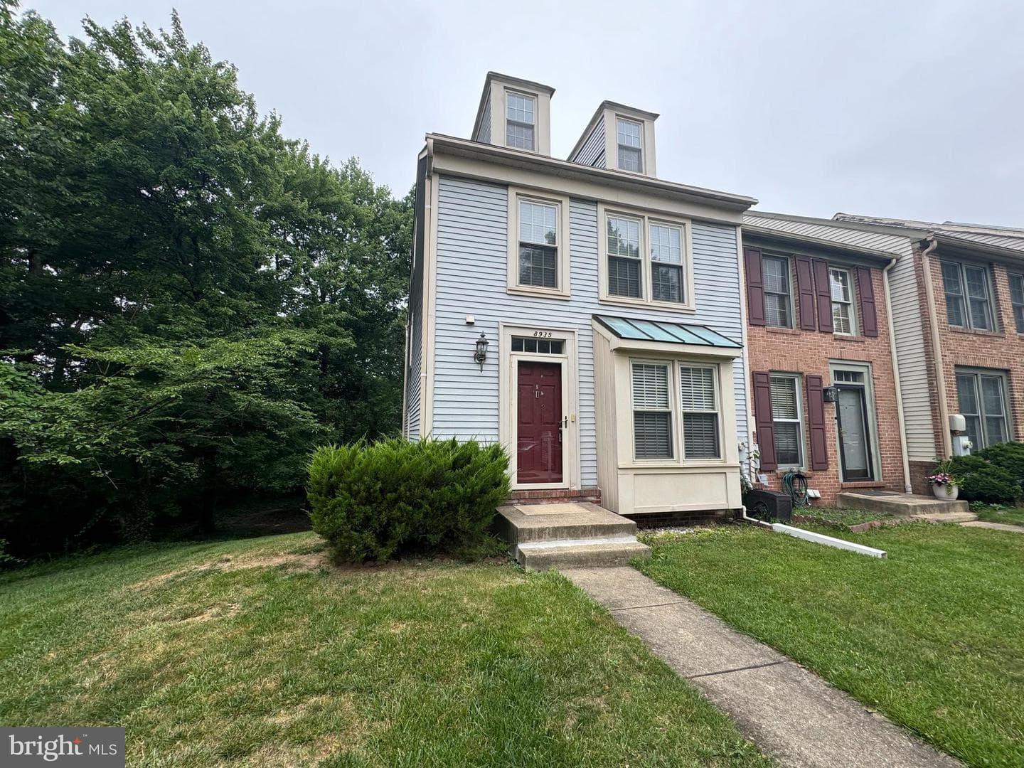 8935 Rosewood Way photo 2