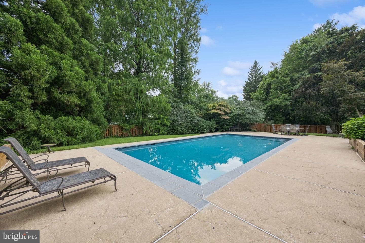 5055 Amesbury Drive photo 45