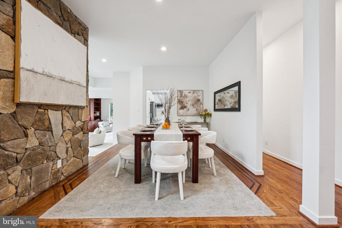 5055 Amesbury Drive photo 8