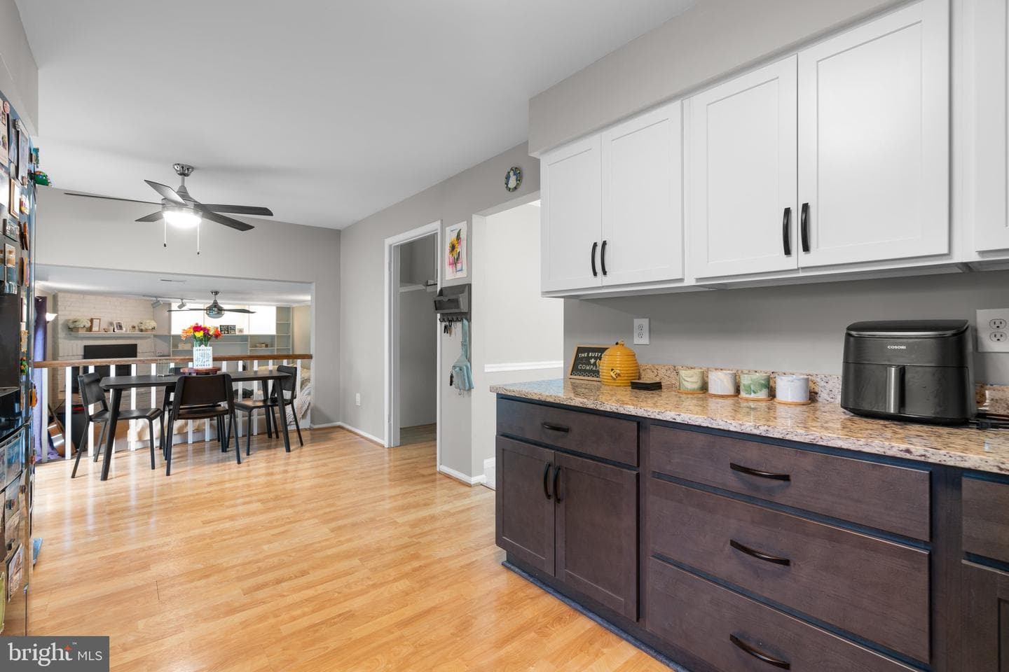 6221 Light Point Place photo 9
