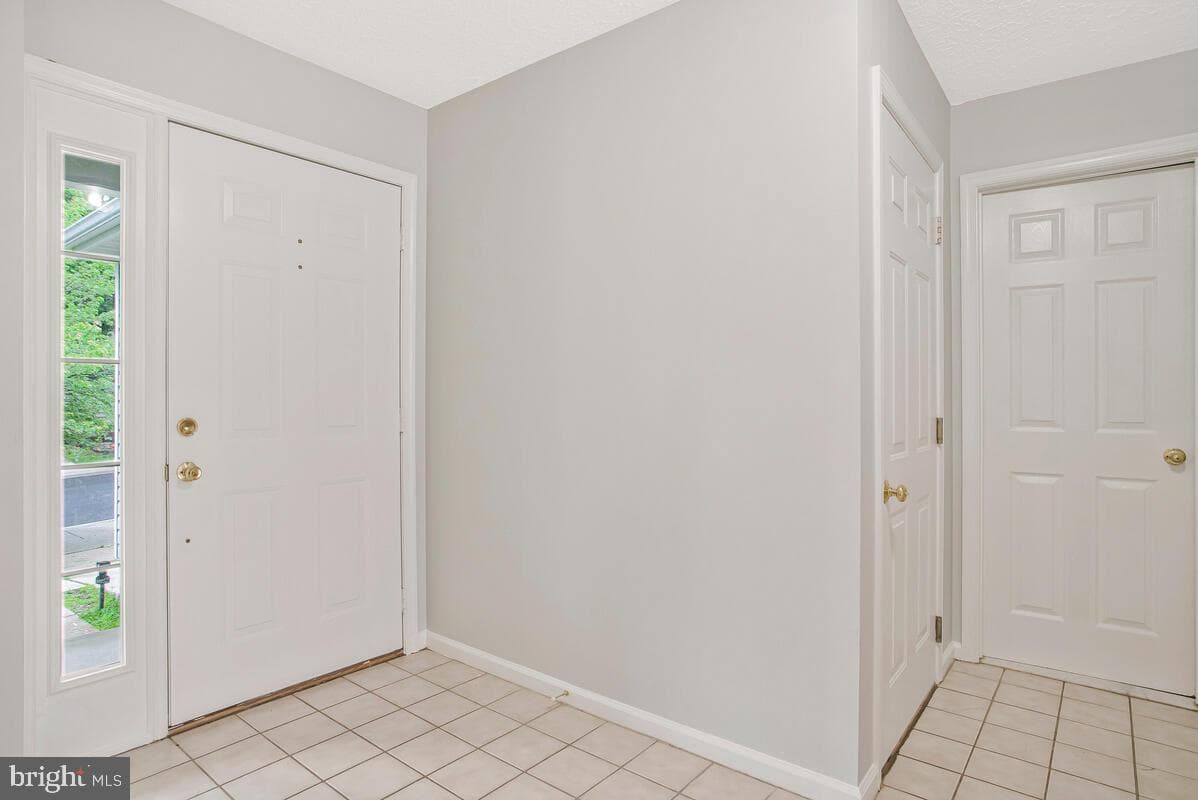 6483 Sedgwick Street photo 5
