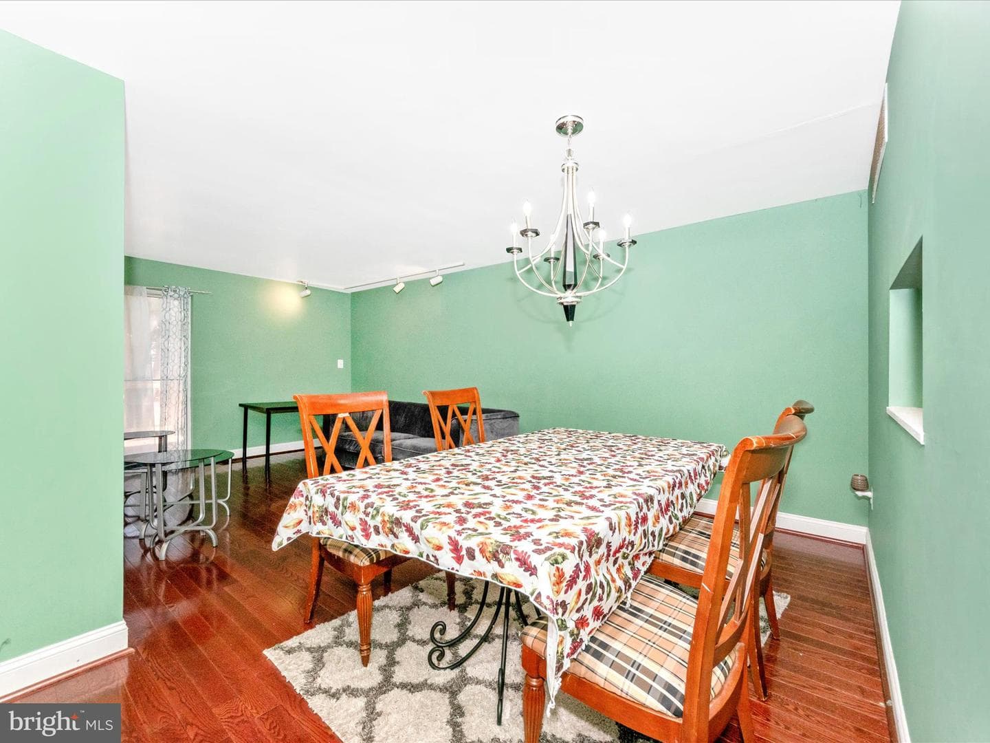 11904 New Country Lane photo 9
