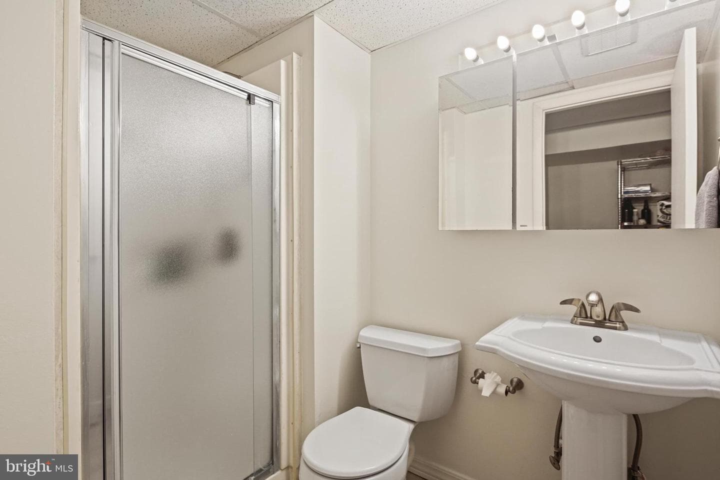 9083 Manorwood Road photo 31
