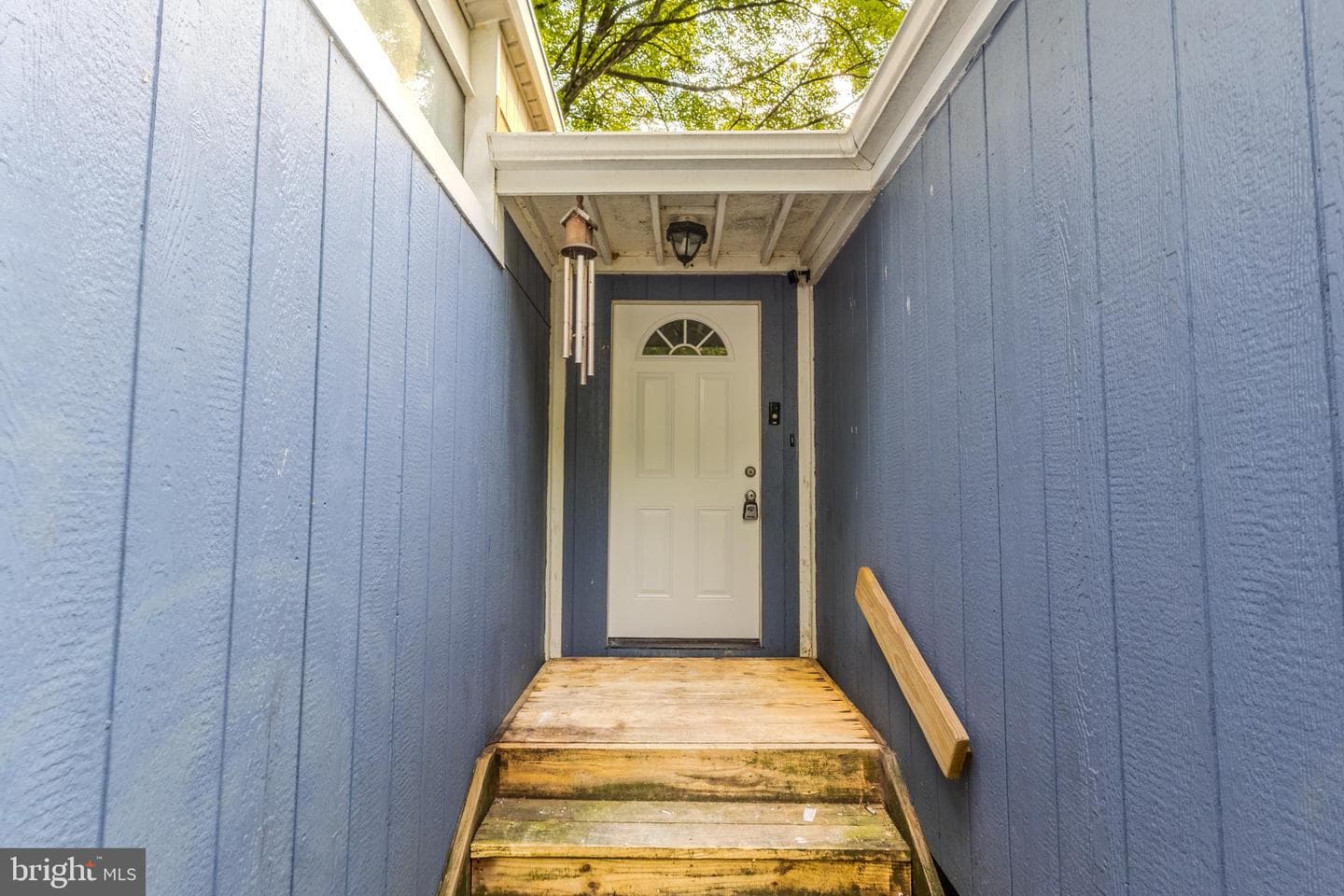 9532 Wandering Way photo 3