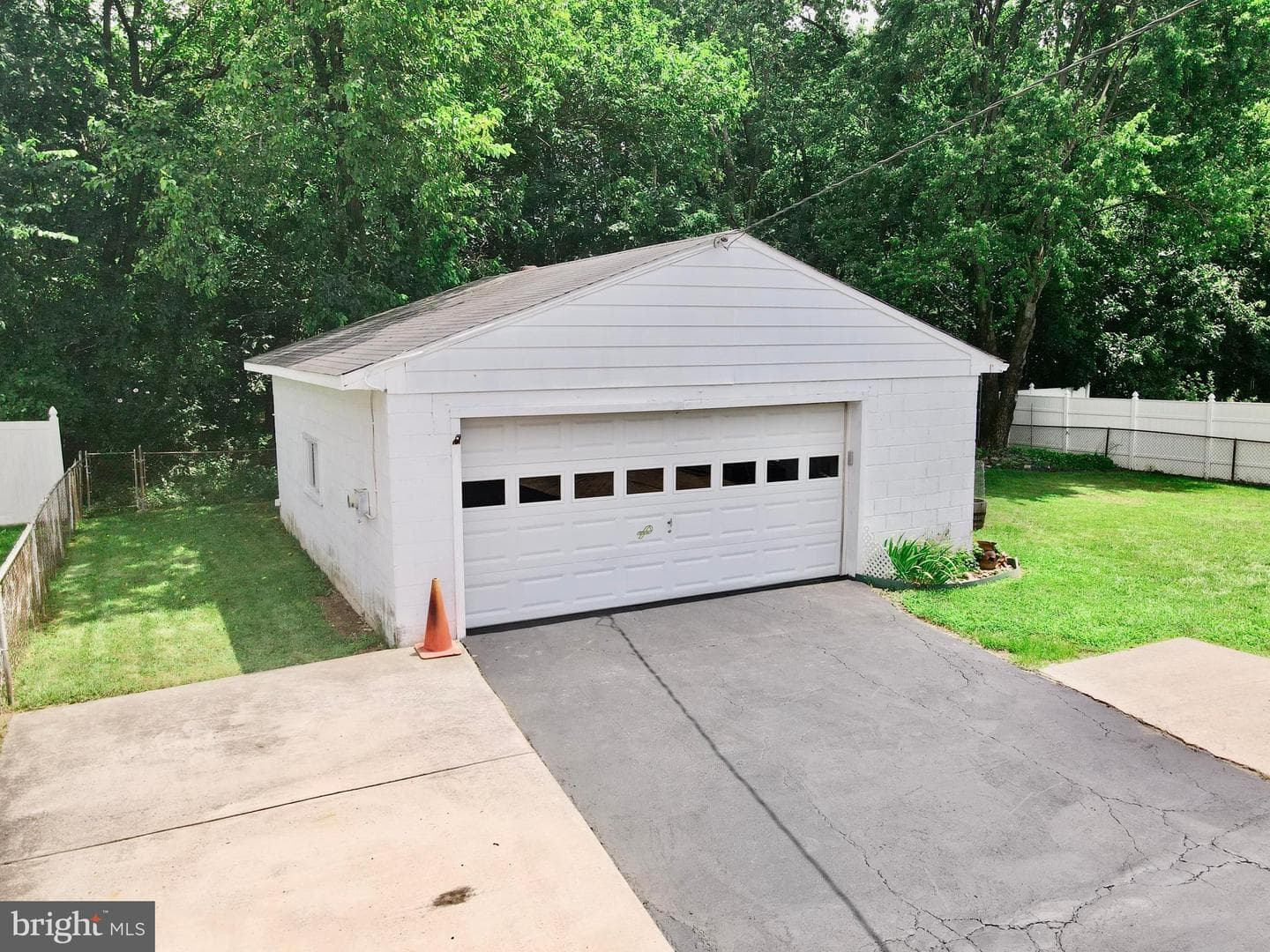 8295 Woodward Street photo 47