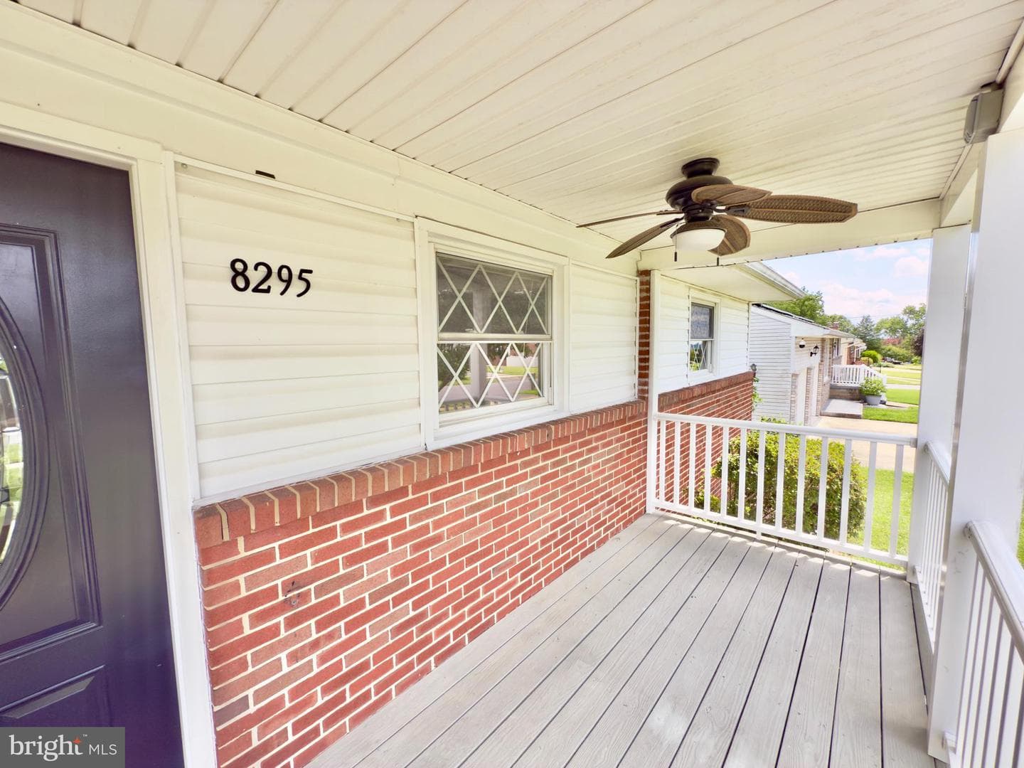 8295 Woodward Street photo 7