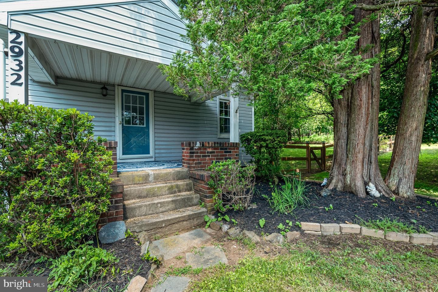 2932 Rogers Avenue photo 3