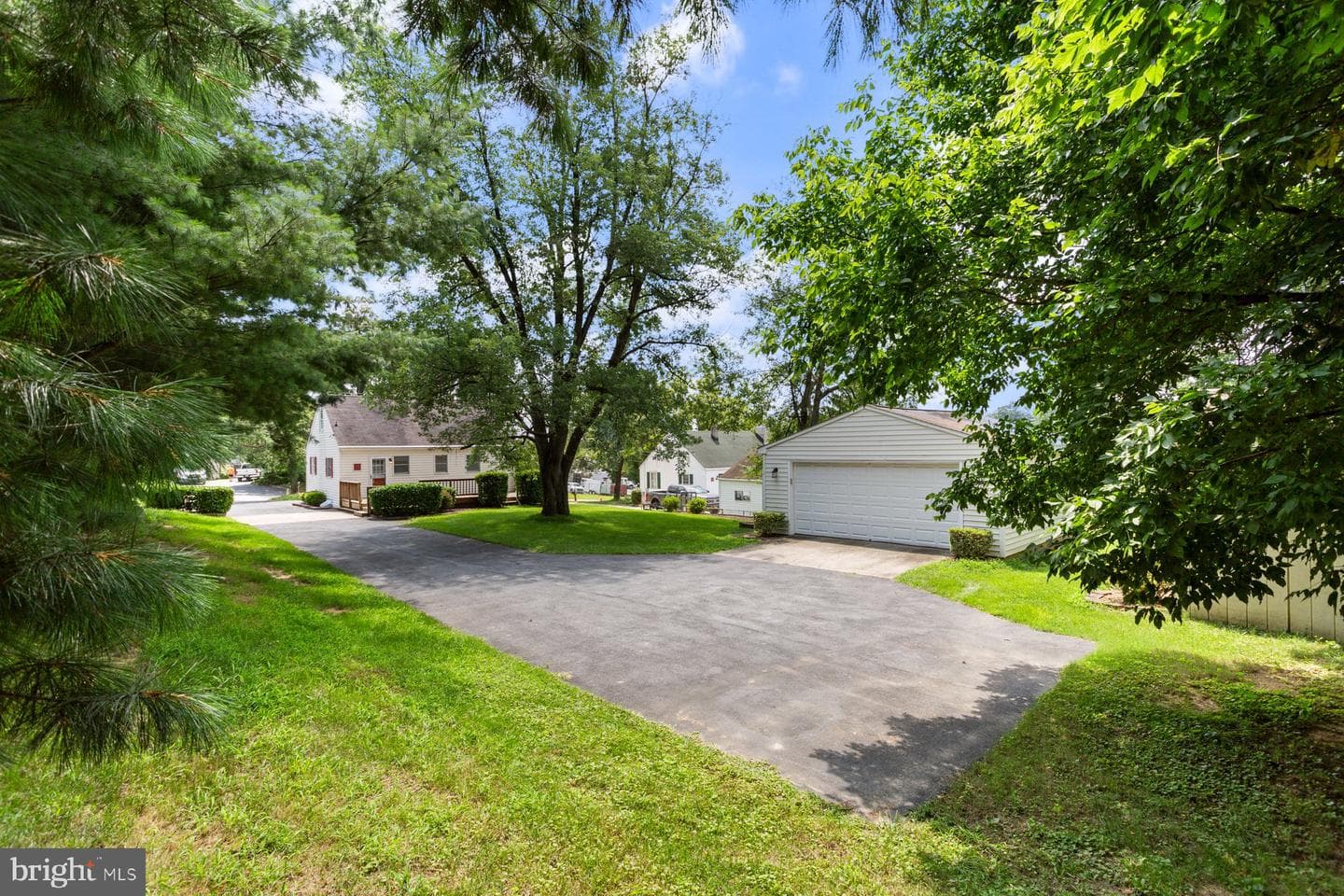 7928 Dorsey Run Road photo 29