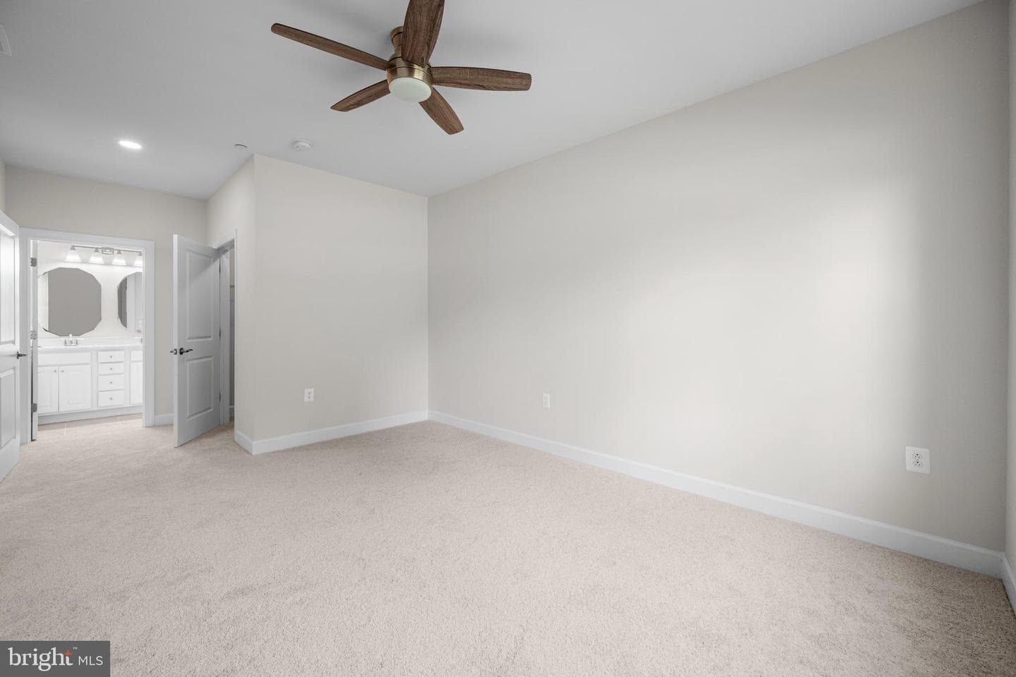 10520 Resort Road #106 photo 23