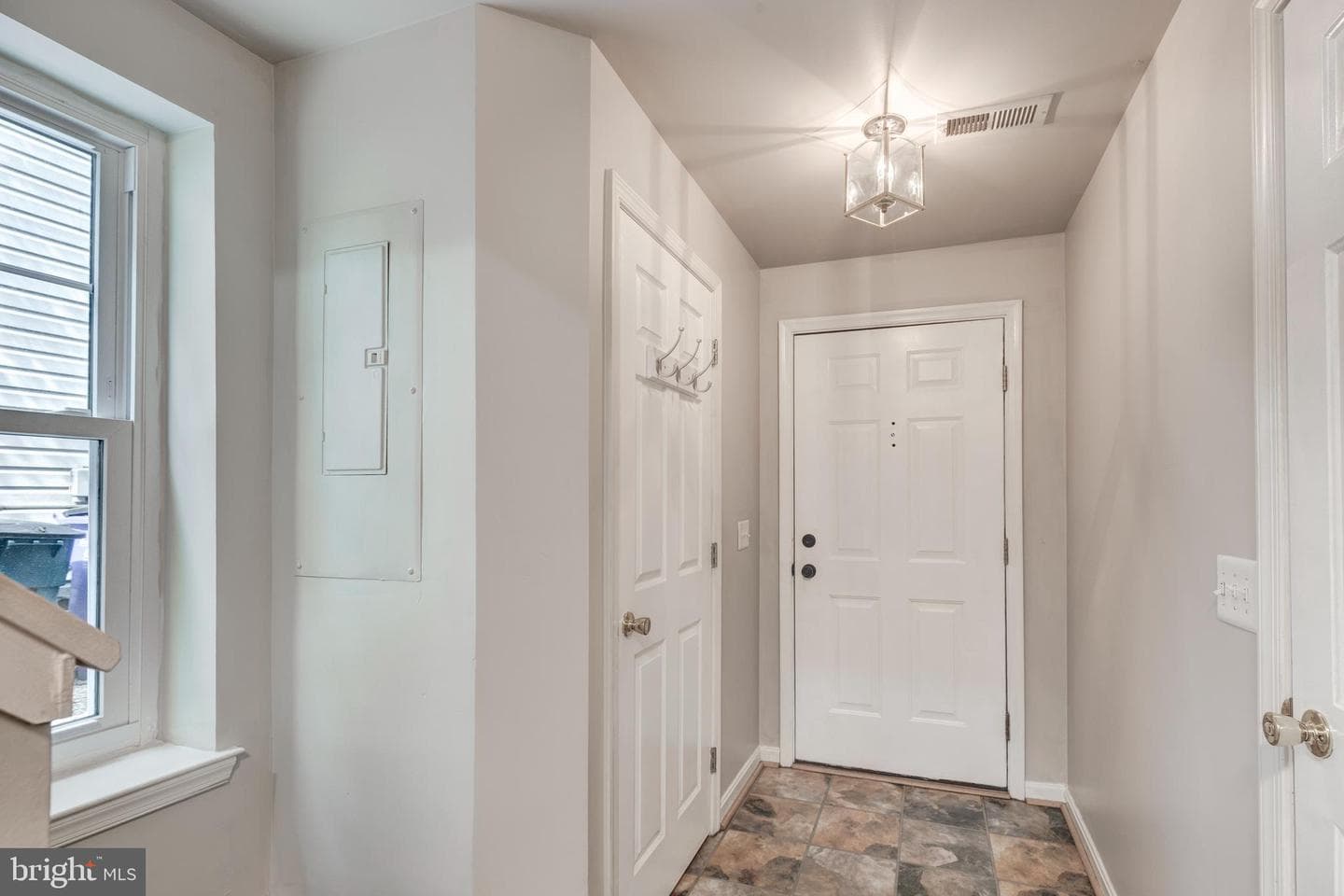 6553 Tyson Place photo 5