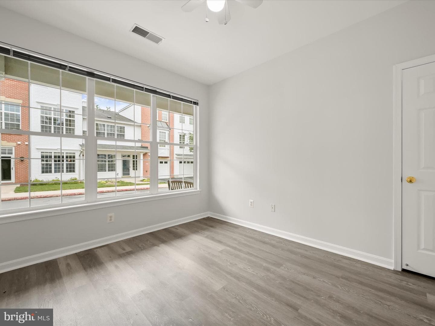 10822 Warfield Place #102 photo 21