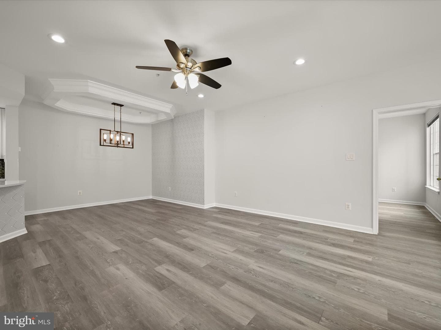 10822 Warfield Place #102 photo 4
