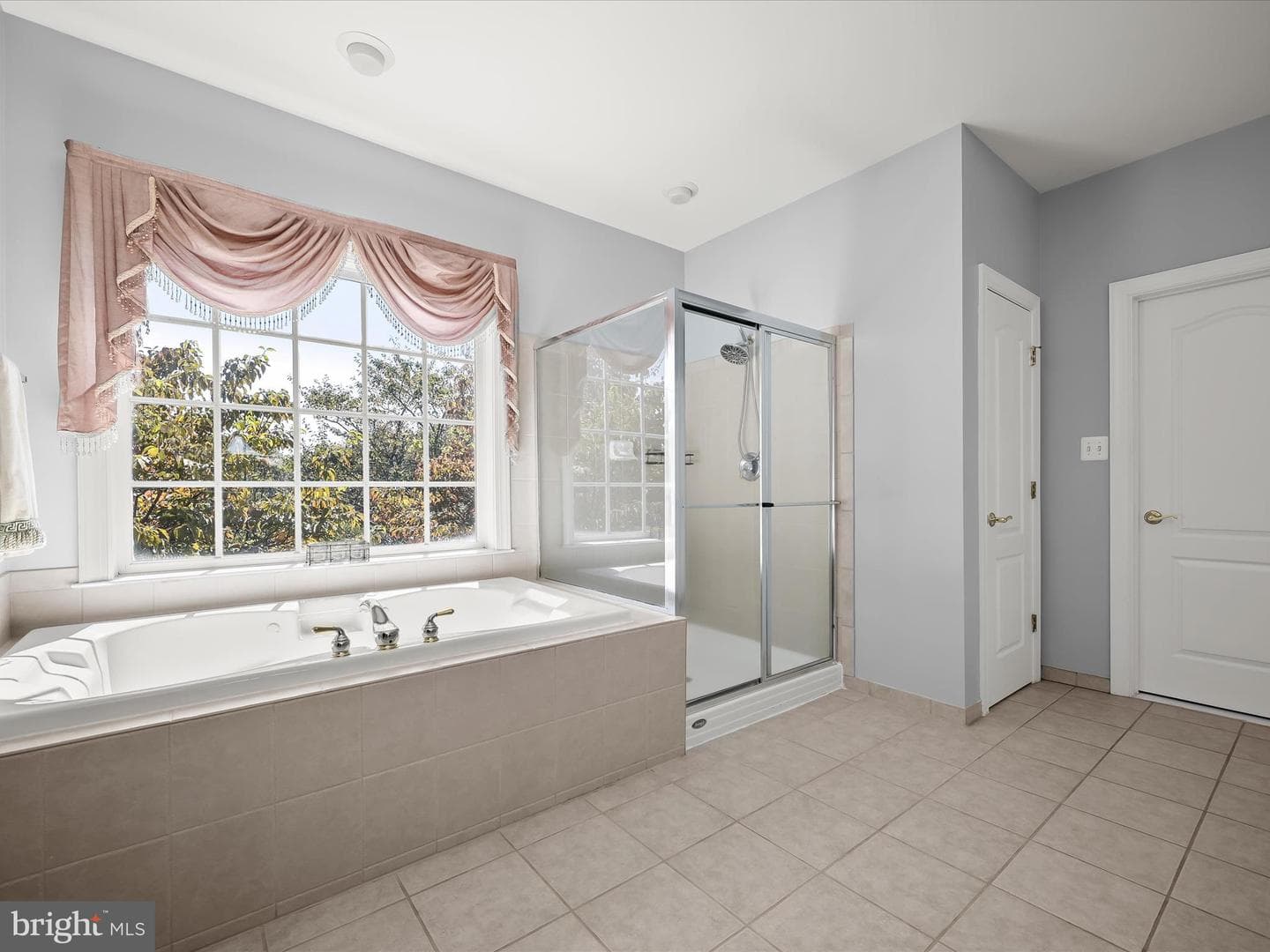 13531 Julia Manor Way photo 40