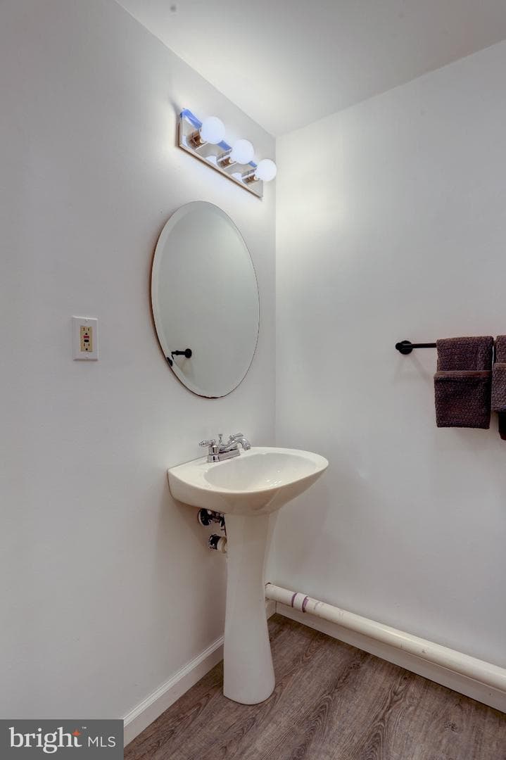8200 Splashing Brook Court photo 46