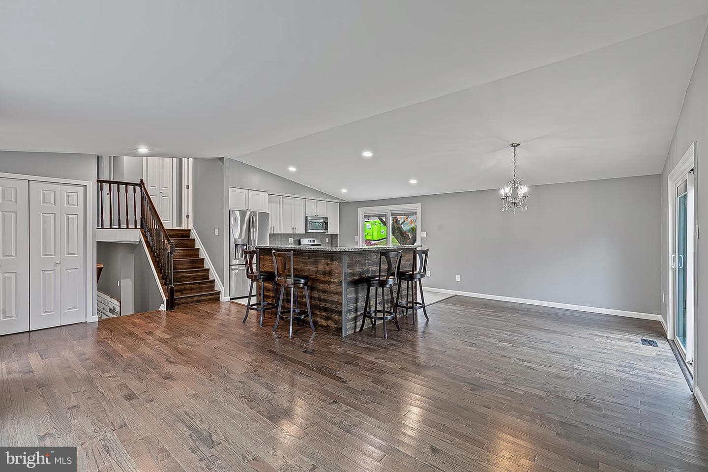 9068 Goldamber Garth photo 10