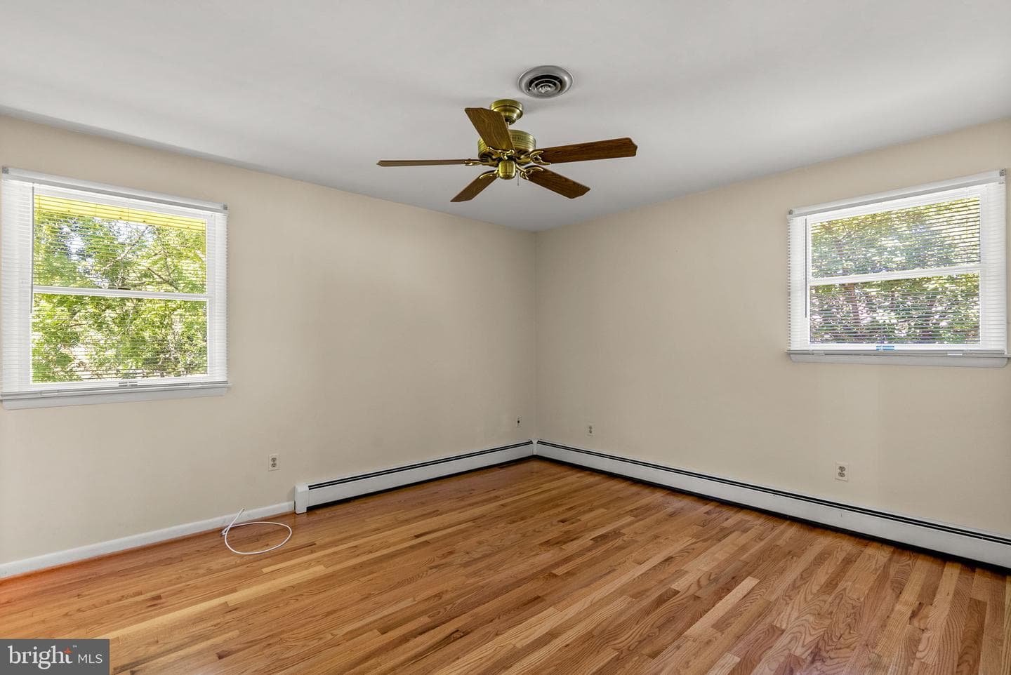 9398 Furrow Avenue photo 14