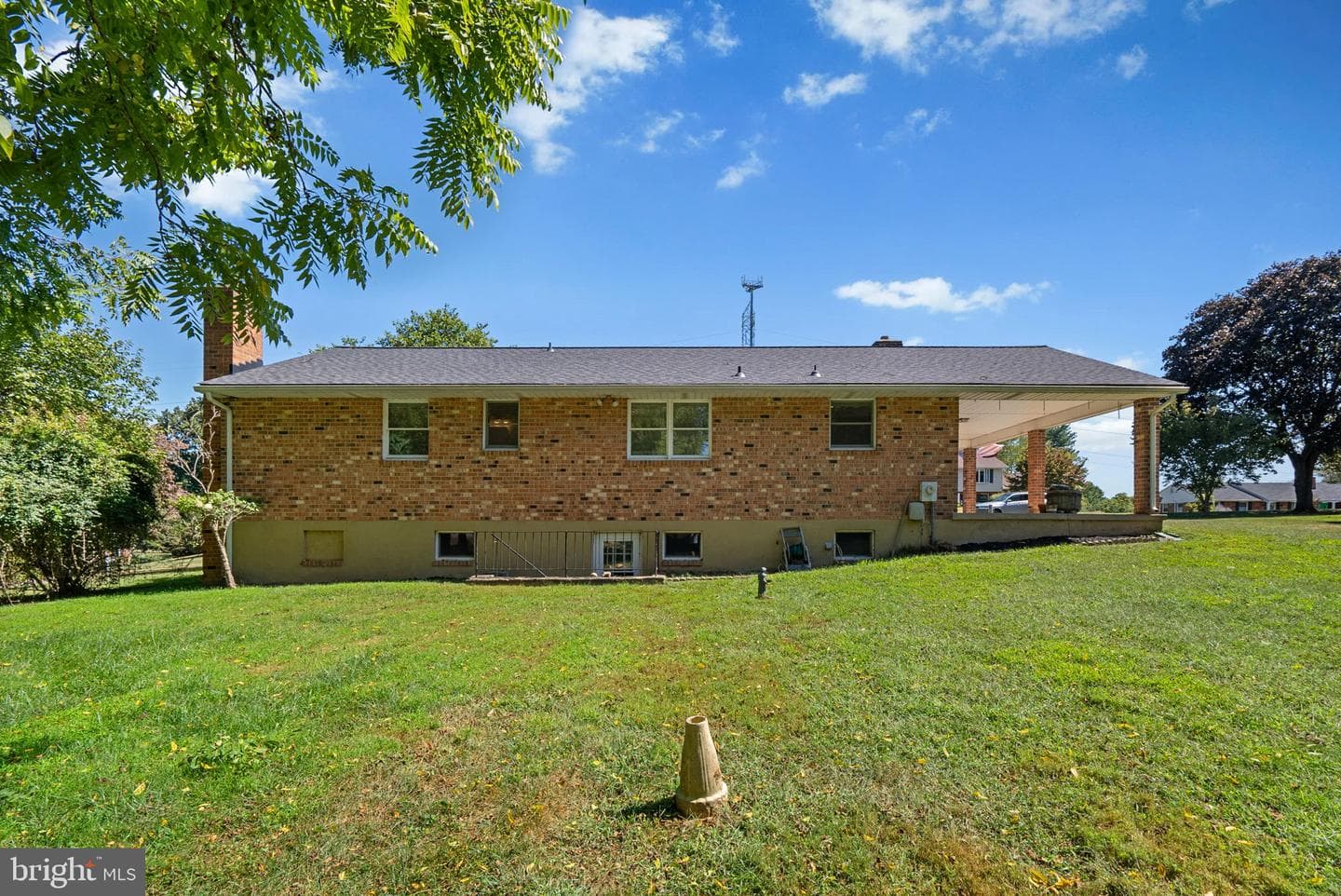 9398 Furrow Avenue photo 27