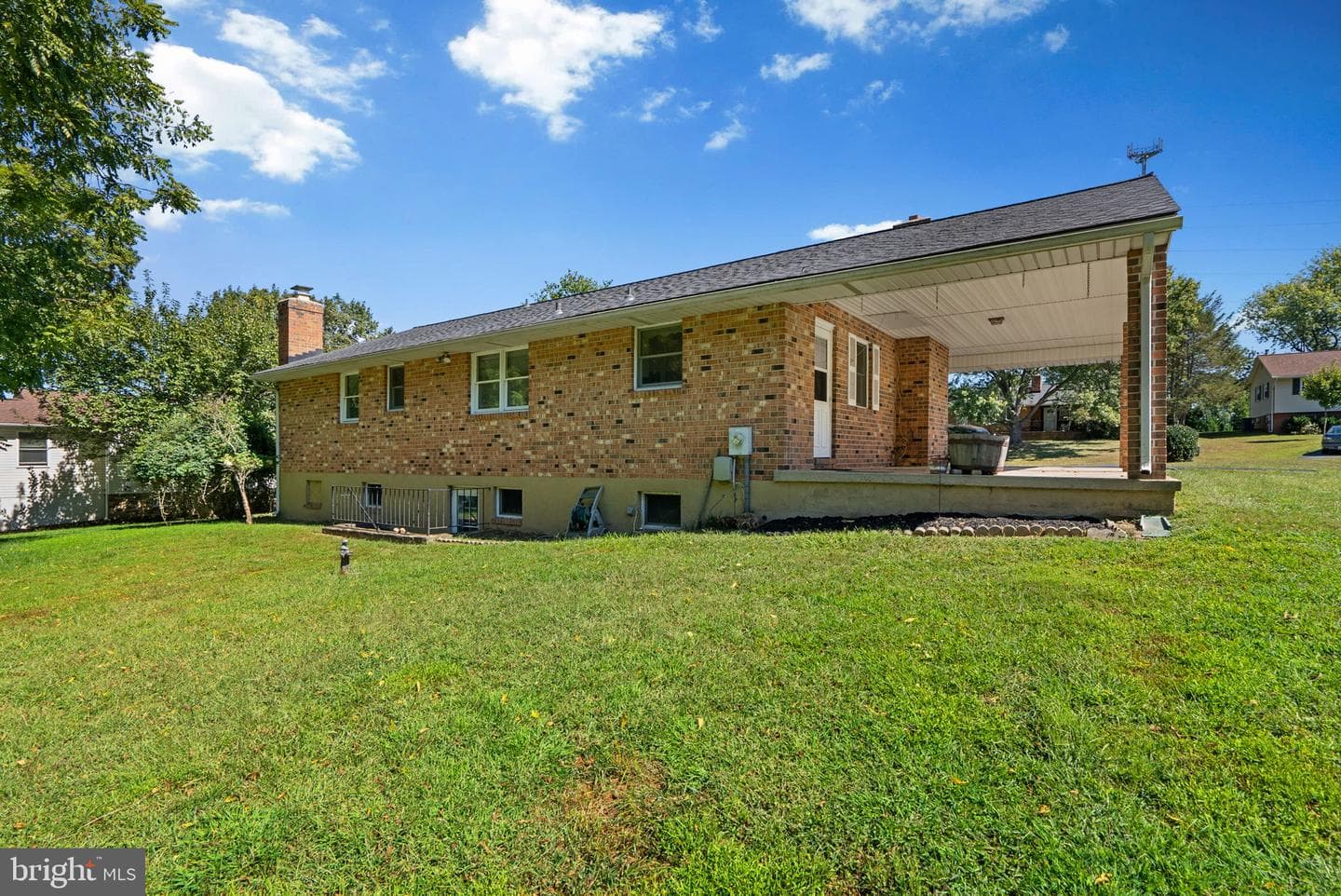 9398 Furrow Avenue photo 28