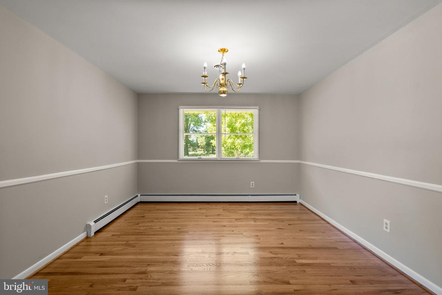 9398 Furrow Avenue photo 6