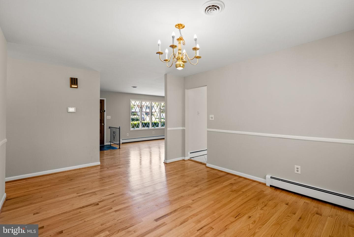 9398 Furrow Avenue photo 8