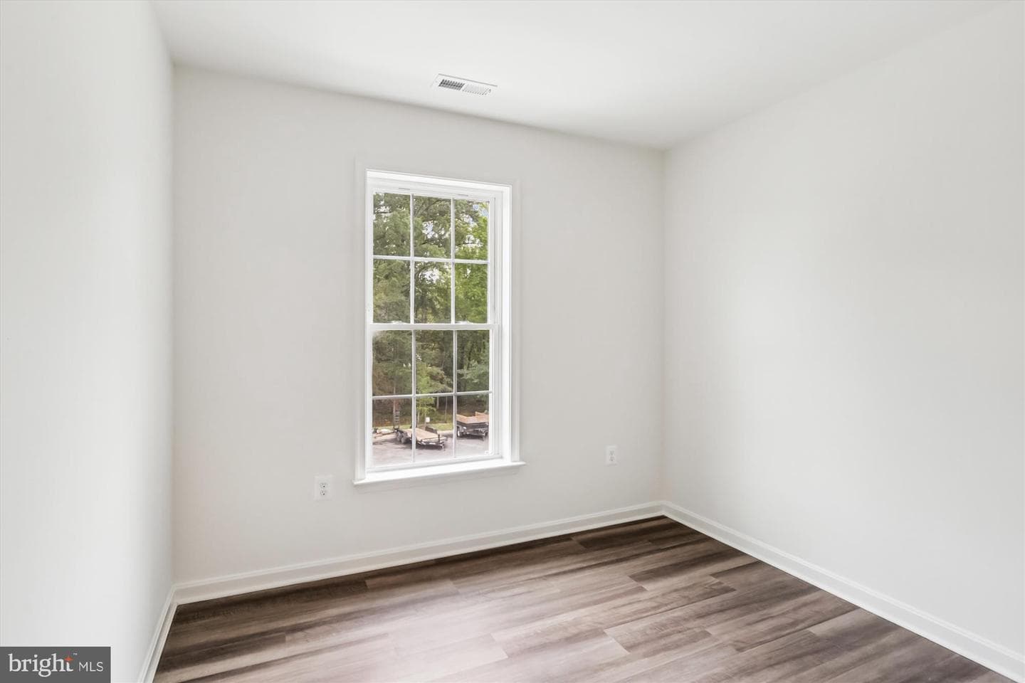 9256 Laurens Way photo 30