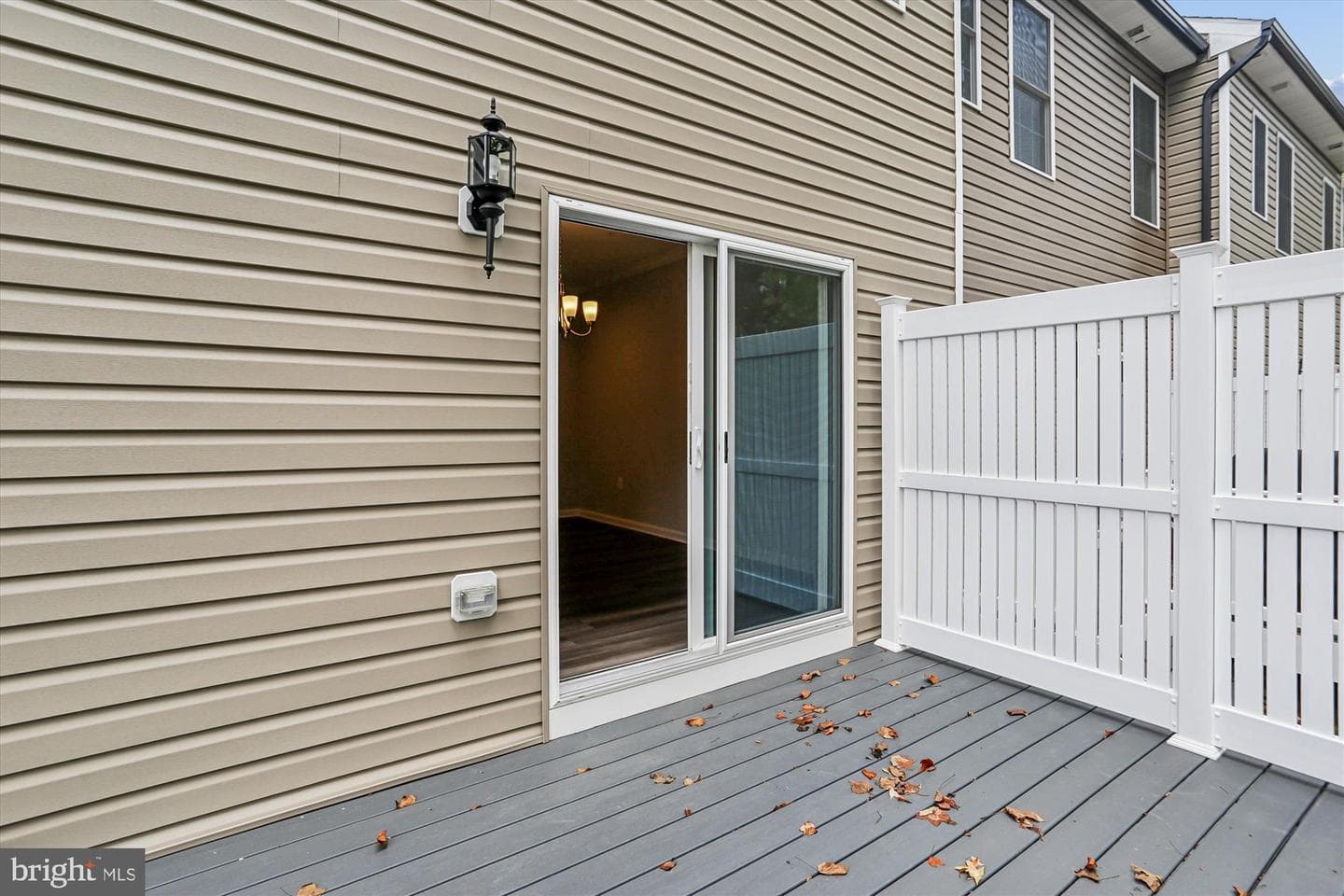9256 Laurens Way photo 38