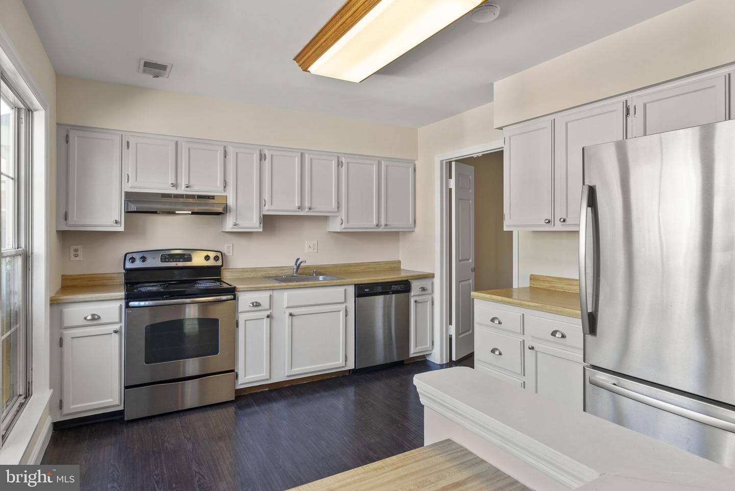 5877 Rowanberry Drive #b 36 photo 7