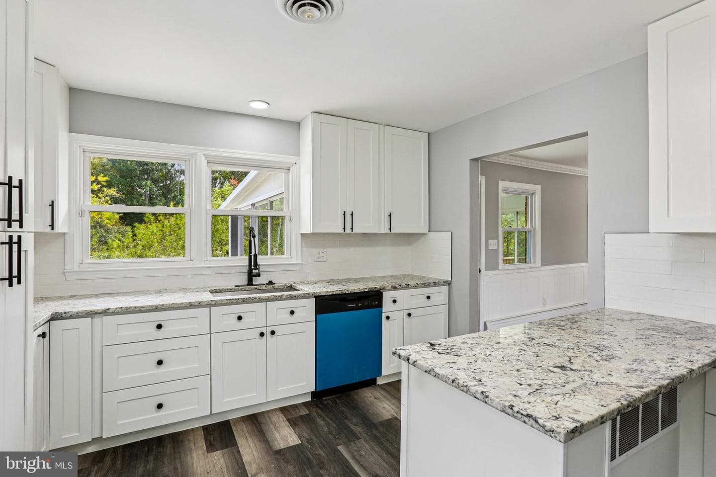 15474 Roxbury Road photo 12