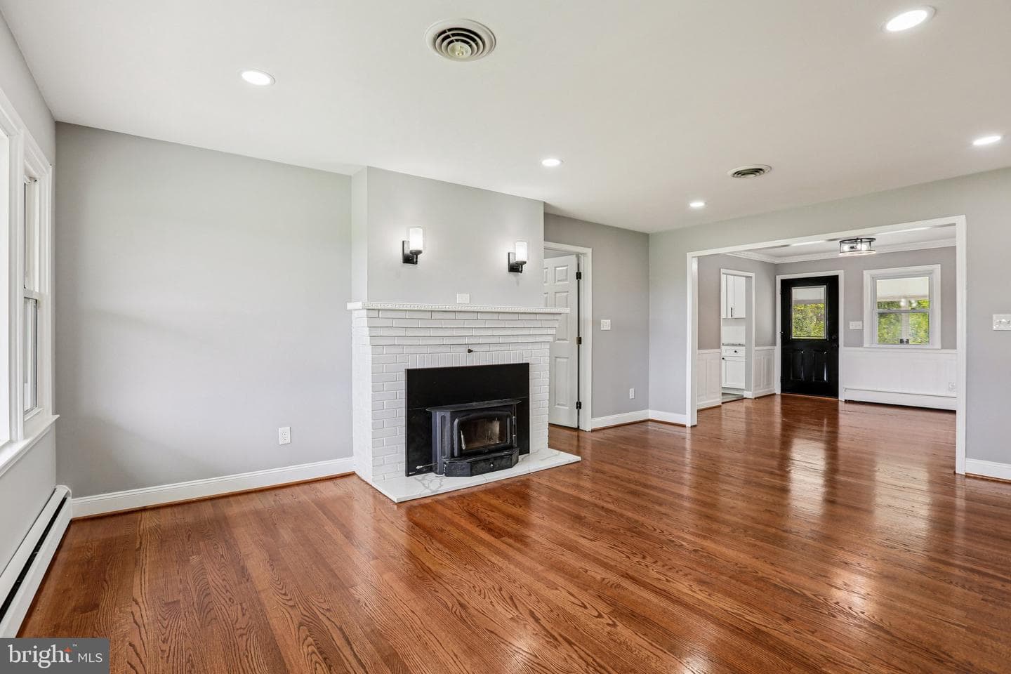 15474 Roxbury Road photo 6
