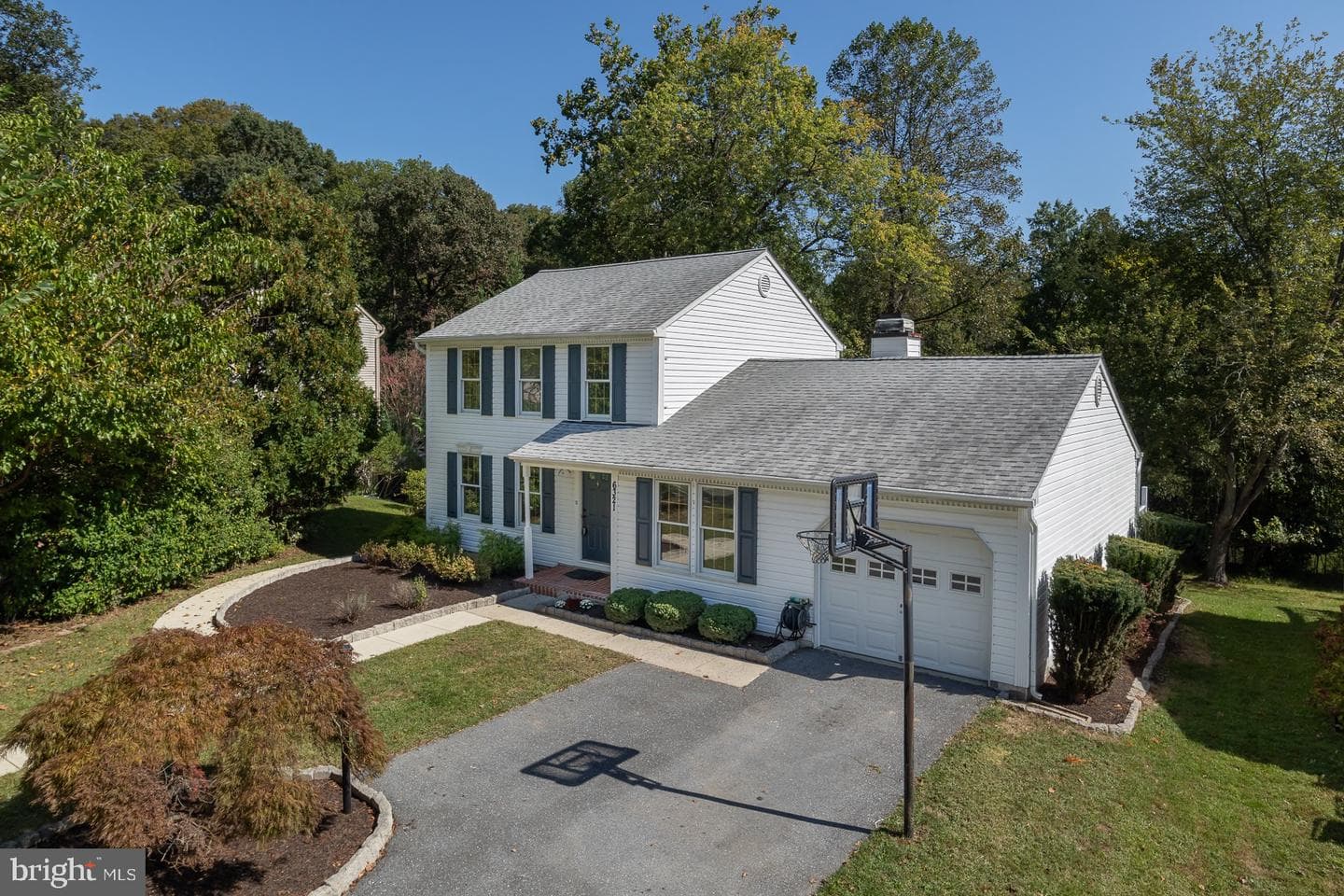 6321 Summercrest Drive photo 4