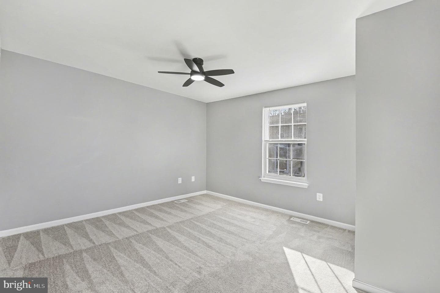 8304 Granville Road photo 13