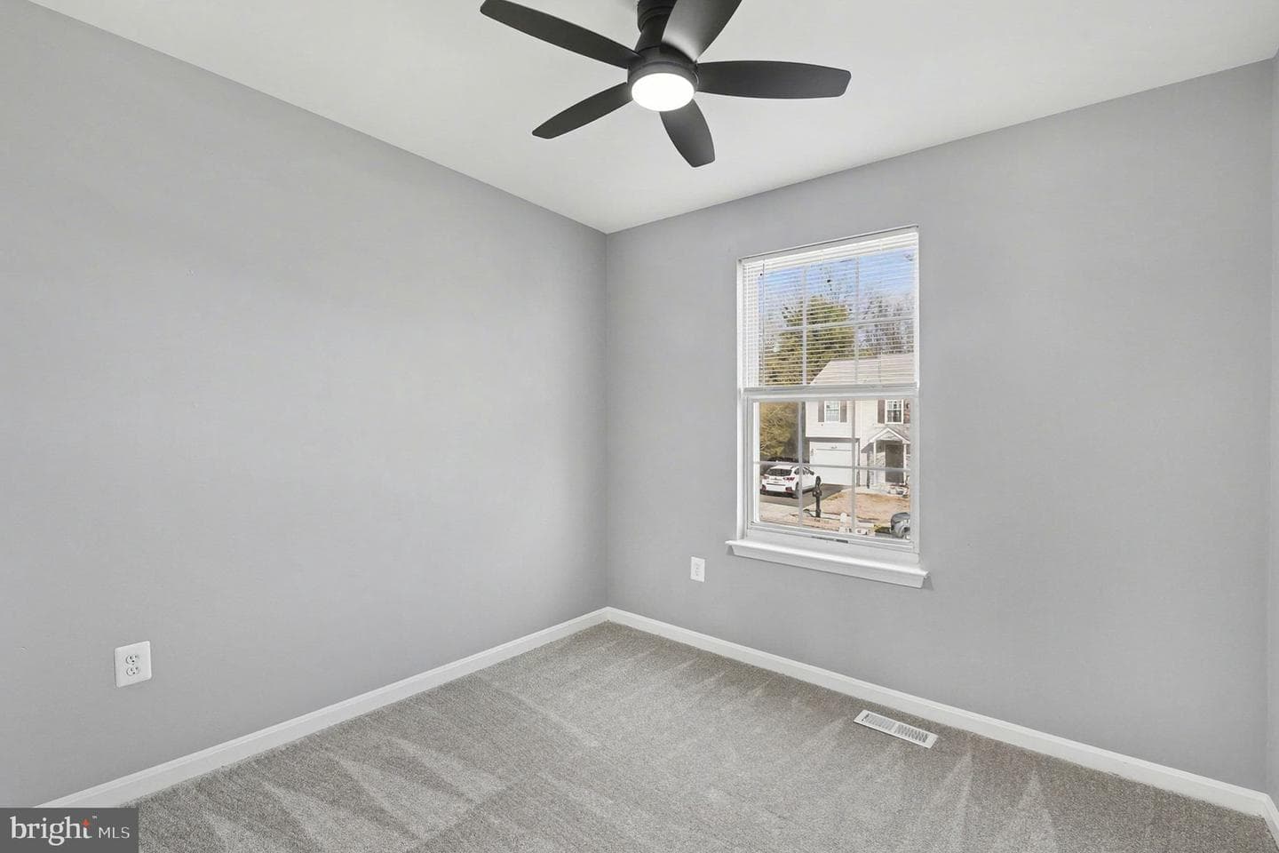 8304 Granville Road photo 18