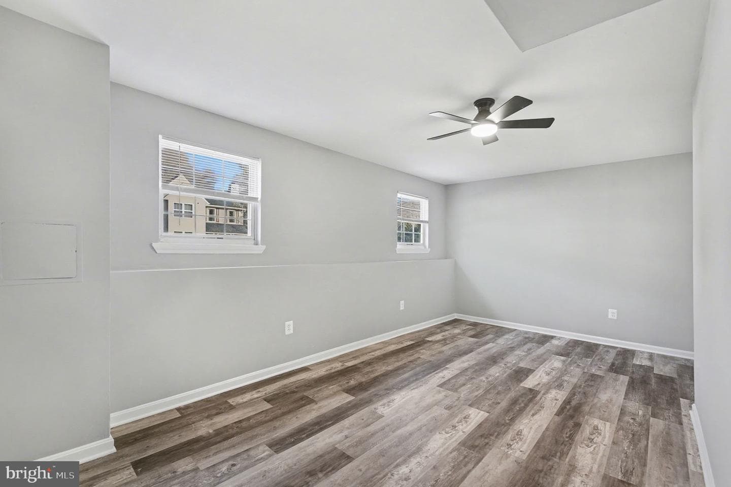 8304 Granville Road photo 20