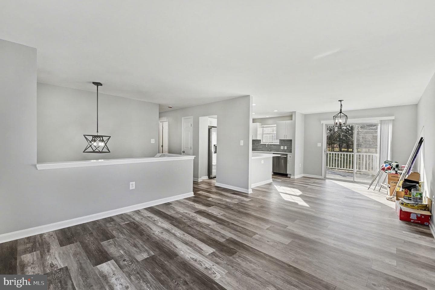 8304 Granville Road photo 5
