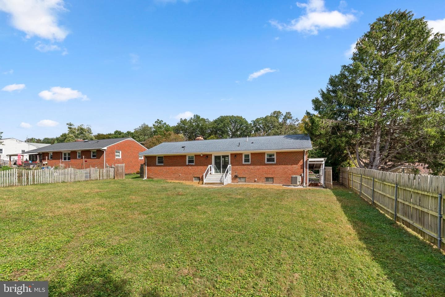 8334 Woodward Street photo 41