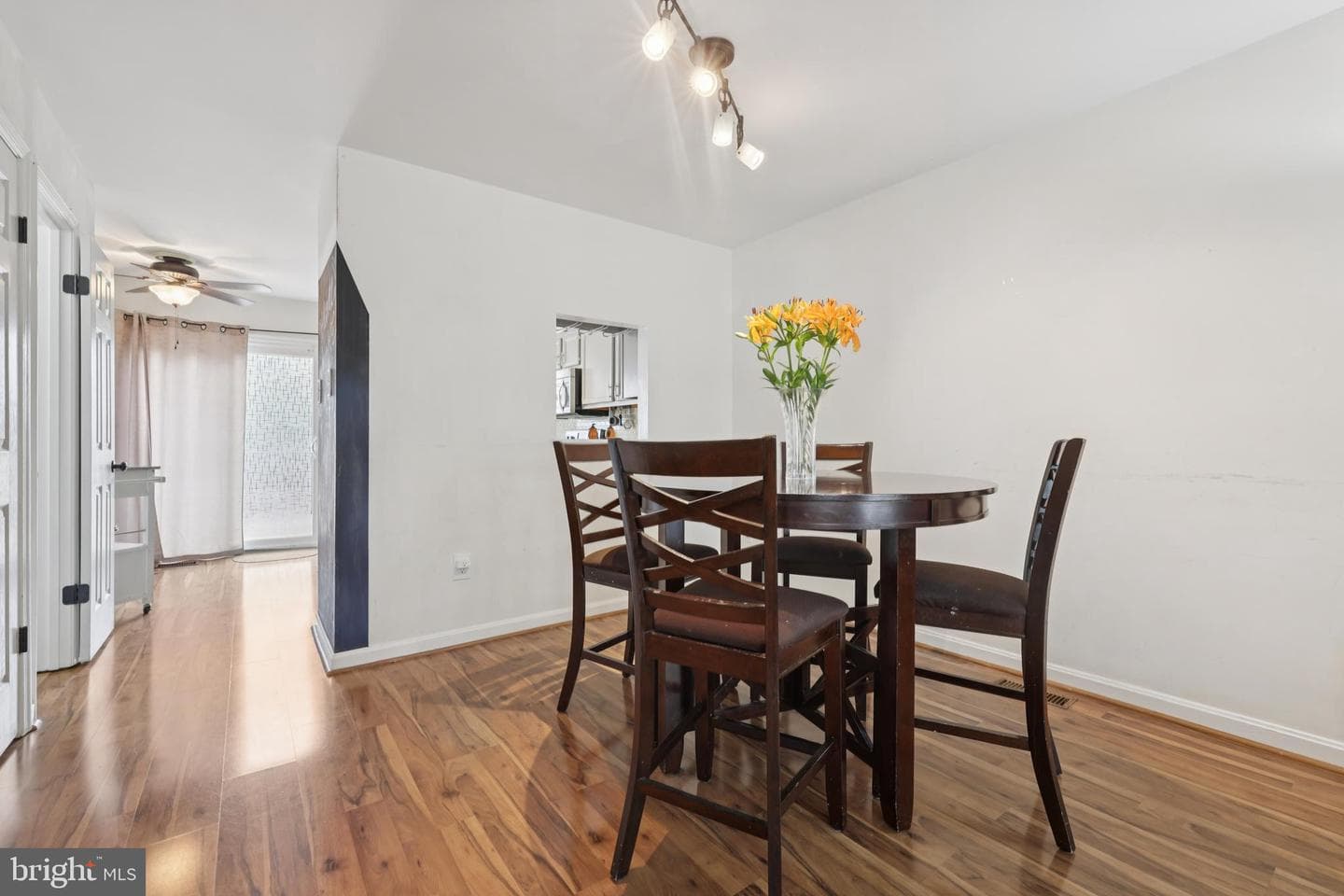 9609 Clocktower Lane photo 11