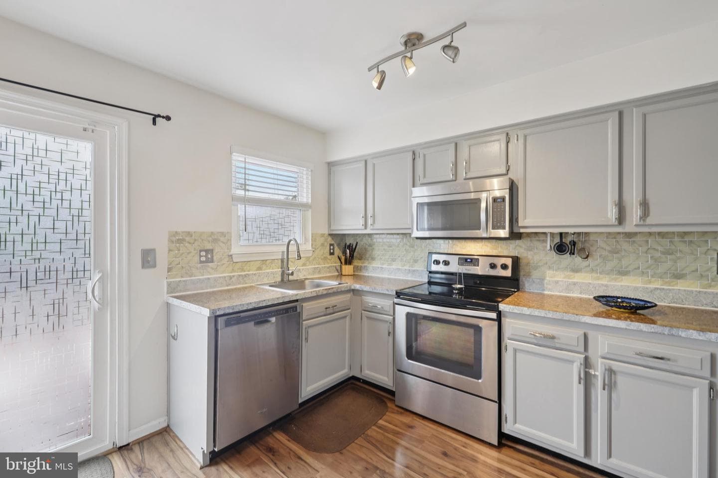9609 Clocktower Lane photo 14