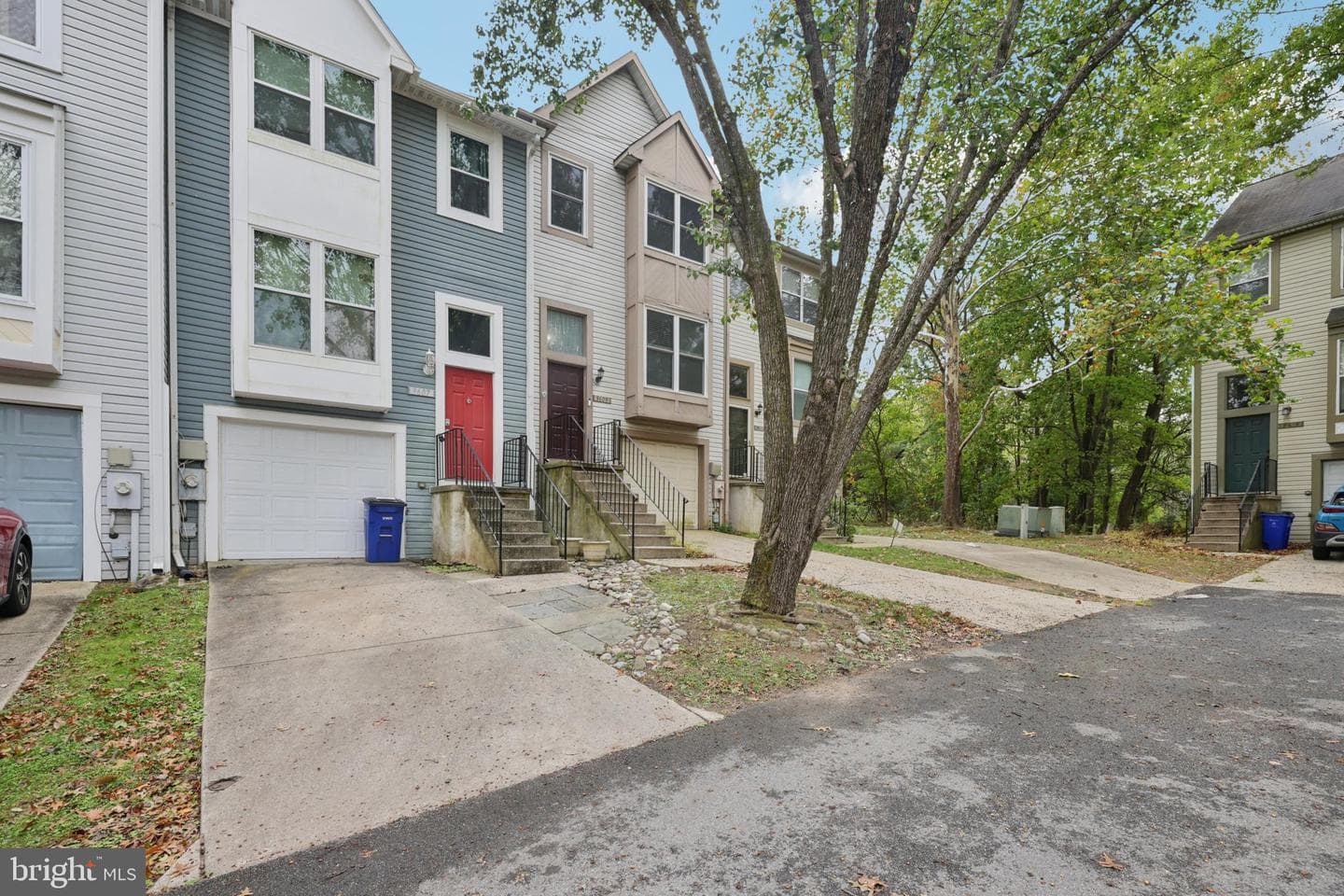 9609 Clocktower Lane photo 2