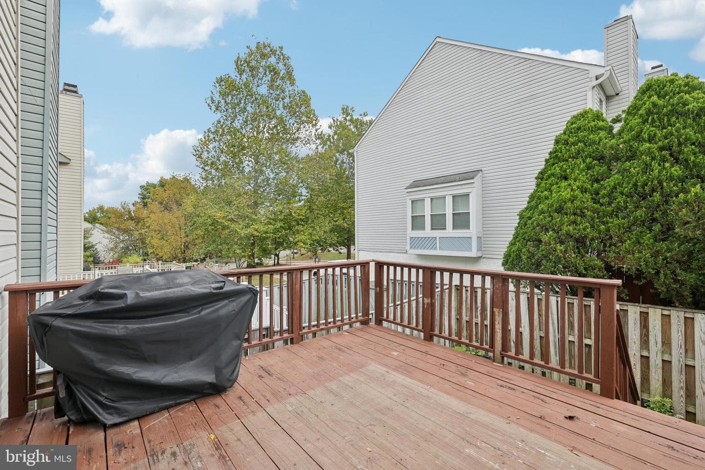 9609 Clocktower Lane photo 32